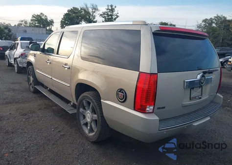 2010 Cadillac Escalade Esv Premium из США, поврежденный, VIN 1GYUKJEF3AR114967